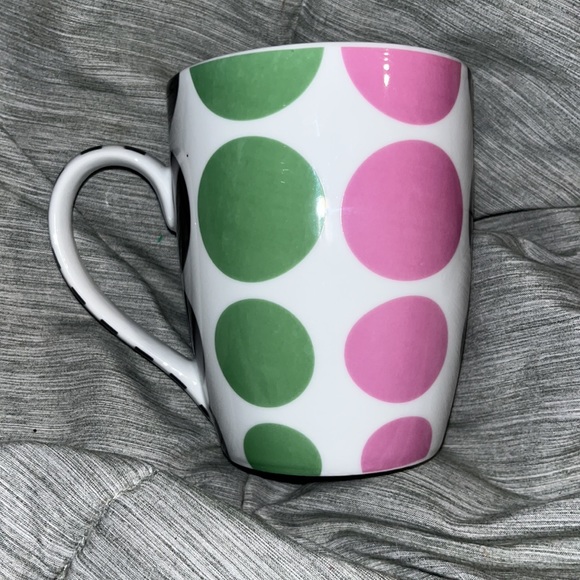 🐇 Pier 1 Girlfriends mug - Girlfriends - Right up there with booze & shopping - Picture 4 of 6